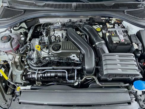 Used 2023 Volkswagen Jetta SE w/ Panoramic Sunroof Package FWD image 29