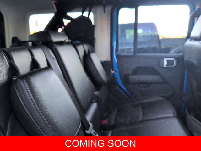 Used 2022 Jeep Wrangler Unlimited Sahara w/ Cold Weather Group AWD/4WD image 9