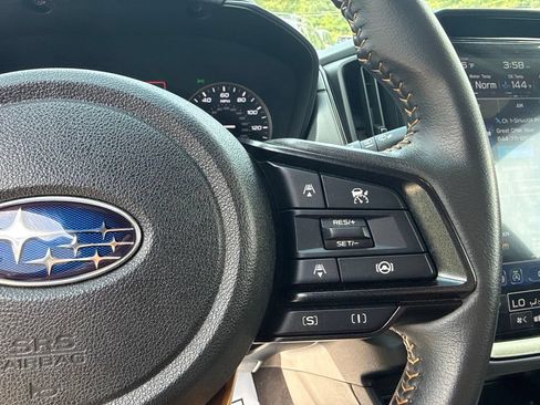 Used 2025 Subaru Crosstrek 2.5i Wilderness AWD/4WD image 14