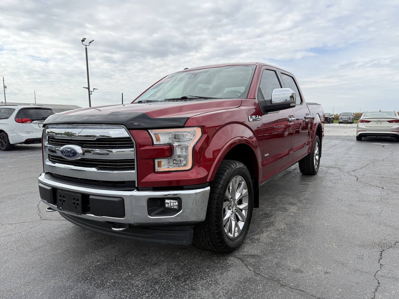 Used 2016 Ford F150 Lariat w/ Equipment Group 502A Luxury AWD/4WD image 4