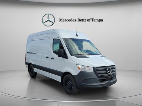 New 2025 Mercedes-Benz Sprinter 2500 image 3