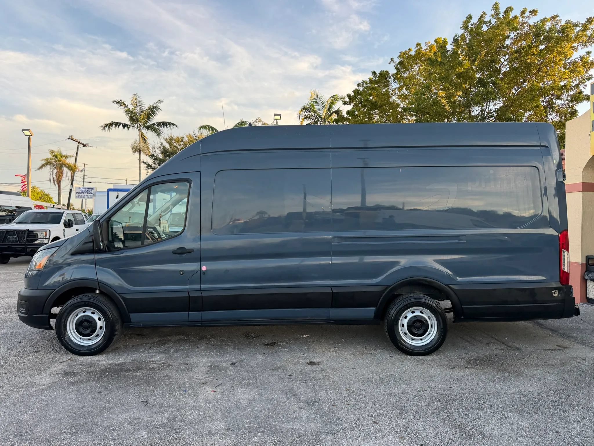 Used 2020 Ford Transit 250 148 High Roof Extended RWD image 2