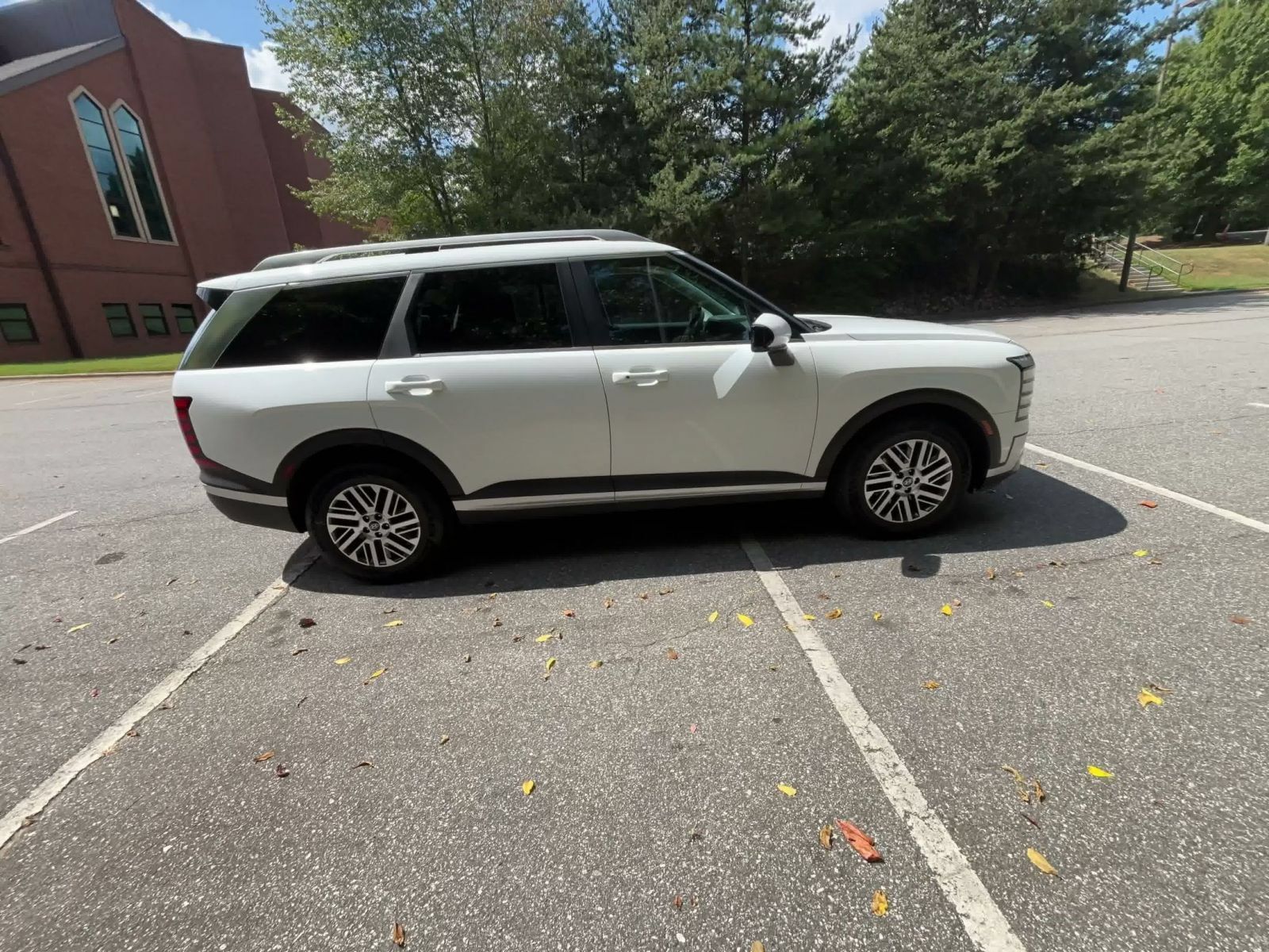 Used 2026 Hyundai Palisade SEL AWD/4WD image 15