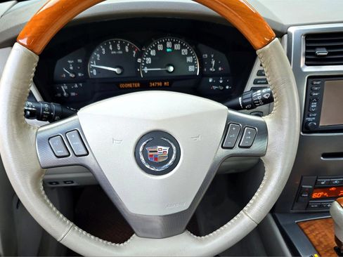 Used 2004 Cadillac XLR image 16