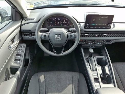 Certified 2023 Honda Accord EX image 11