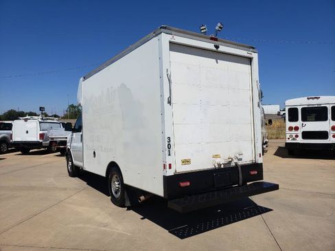 Used 2020 Chevrolet Express 3500 w/ Power Convenience Package RWD image 9
