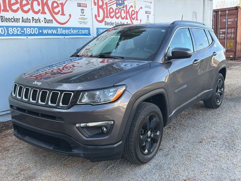 Used 2020 Jeep Compass Latitude w/ Popular Equipment Group image 6