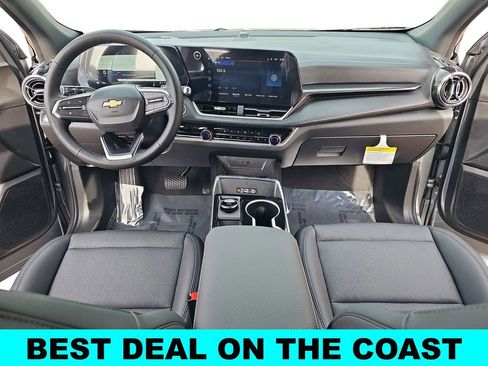 New 2026 Chevrolet Equinox LT w/ Convenience Package II FWD image 9