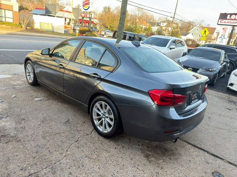 Used 2017 BMW 320i xDrive Sedan image 5