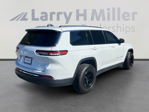 Used 2021 Jeep Grand Cherokee L Laredo w/ Luxury Tech Group I image 5