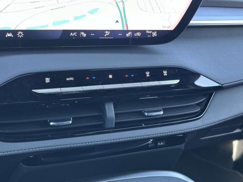 New 2025 Buick Enclave Sport Touring w/ Power Package image 5