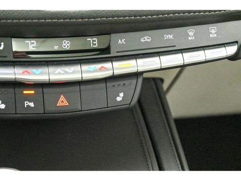 Certified 2023 Cadillac XT4 Luxury w/ Cold Weather Package image 29