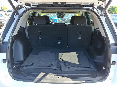 Used 2022 Jeep Grand Cherokee Laredo w/ Luxury Tech Group I image 28