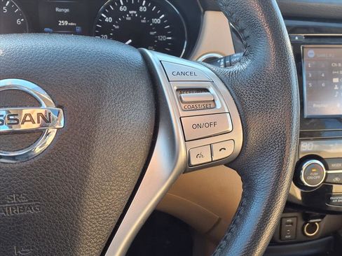 Used 2016 Nissan Rogue SL w/ SL Premium Package image 21