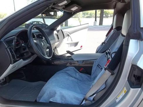 Used 2006 Chevrolet Corvette Coupe w/ Preferred Equipment Group image 13