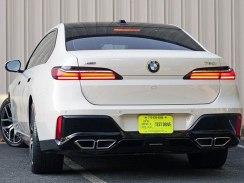 Used 2023 BMW 760i xDrive AWD/4WD image 6