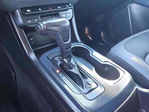 Used 2018 Chevrolet Colorado Z71 image 12