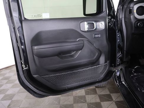 Used 2024 Jeep Wrangler Unlimited Sport AWD/4WD image 19