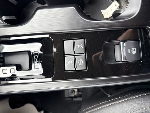 New 2026 Subaru Outback Limited AWD/4WD image 35
