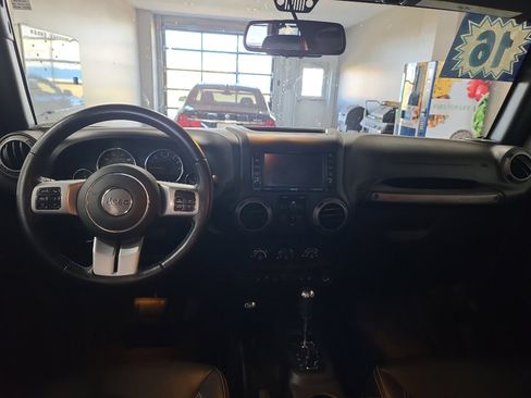Used 2016 Jeep Wrangler Unlimited Sport image 10