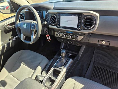 Used 2022 Toyota Tacoma SR5 w/ Black Out Package (TMS) AWD/4WD image 12
