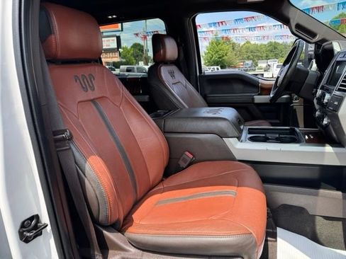 Used 2018 Ford F250 King Ranch w/ King Ranch Ultimate Package AWD/4WD image 15
