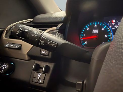 Used 2018 GMC Yukon Denali image 14