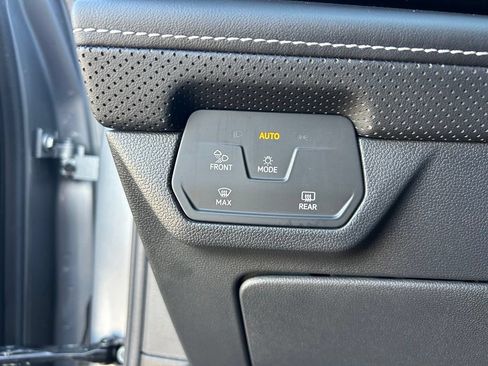 Certified 2024 Volkswagen Atlas Cross Sport SE AWD/4WD image 24