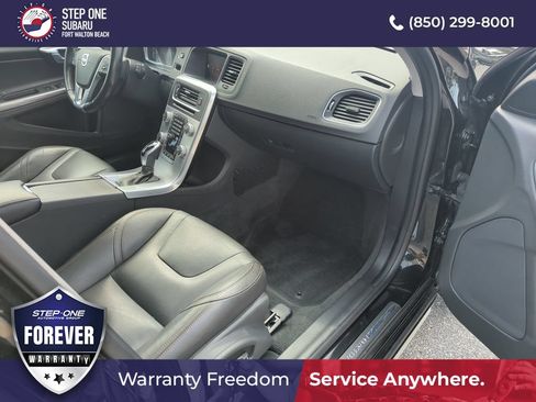 Used 2018 Volvo V60 T5 Cross Country w/ Convenience Package AWD/4WD image 36