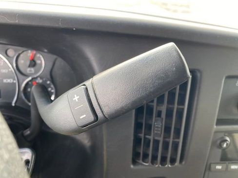 Used 2017 GMC Savana 2500 image 9