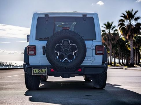 Used 2023 Jeep Wrangler Unlimited Rubicon AWD/4WD image 6