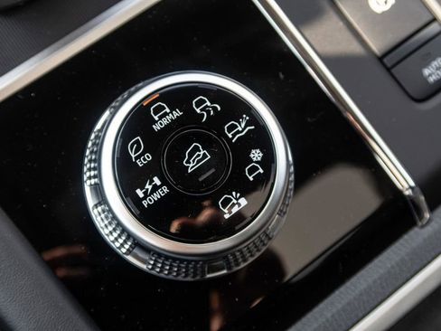 New 2024 Mitsubishi Outlander 4WD Plug-In Hybrid image 42