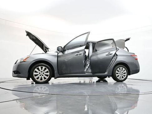 Used 2015 Nissan Sentra SV image 42