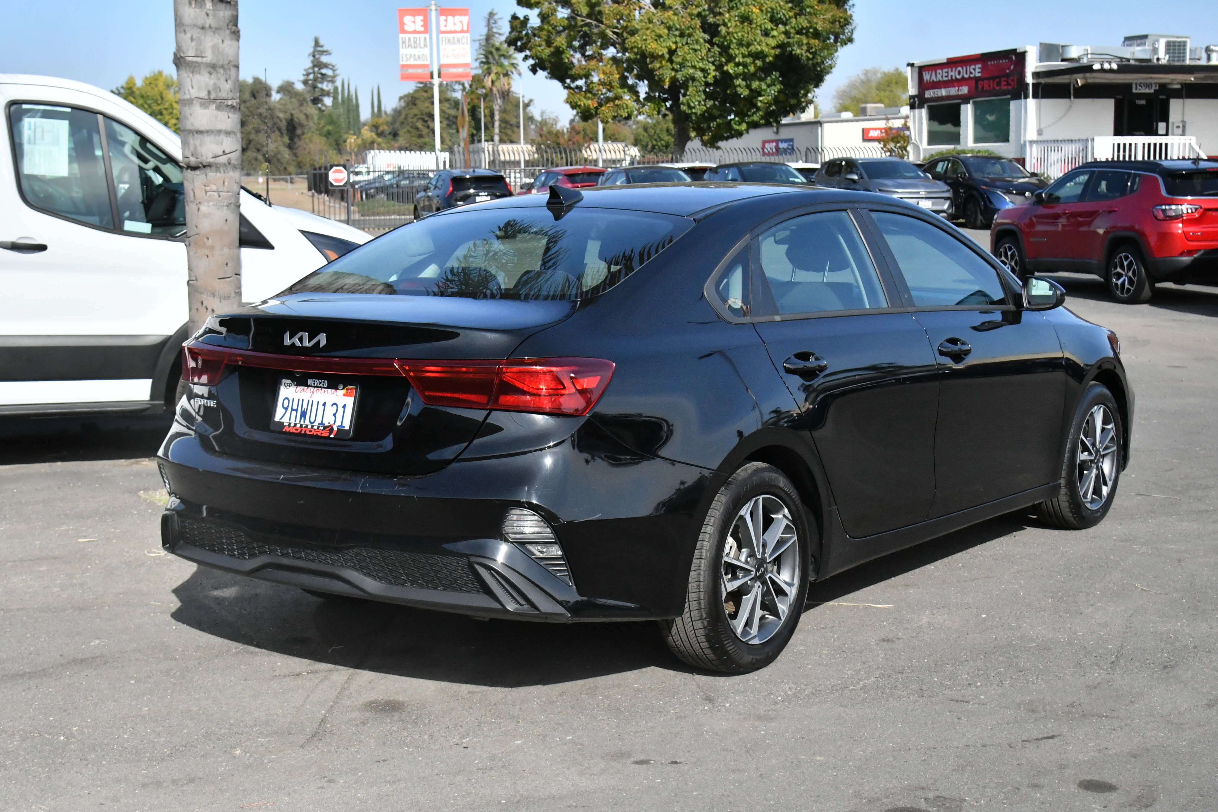 Used 2023 Kia Forte LXS FWD image 8