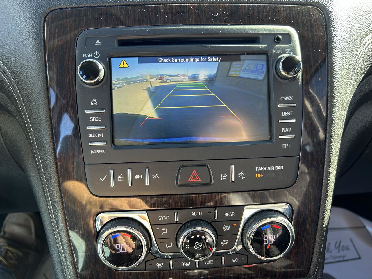 Used 2015 Chevrolet Traverse LTZ AWD/4WD image 24