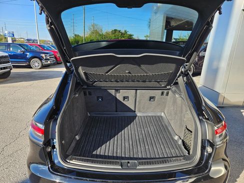 Used 2019 Porsche Macan image 11