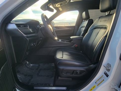 Used 2024 Jeep Grand Cherokee L Overland image 20