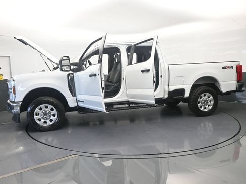 Used 2024 Ford F250 XLT AWD/4WD image 75