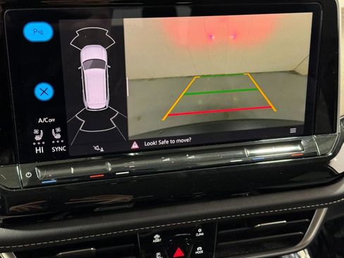 Used 2024 Volkswagen Atlas SE image 34