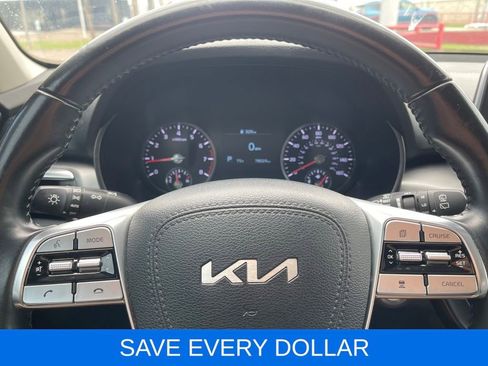 Used 2022 Kia Telluride LX FWD image 8
