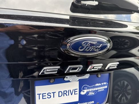 Used 2022 Ford Edge SEL w/ Sport Appearance Package AWD/4WD image 15