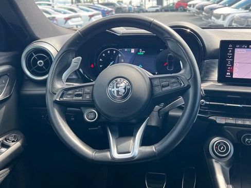 Used 2024 Alfa Romeo Tonale Ti w/ Premium Interior Package AWD/4WD image 12