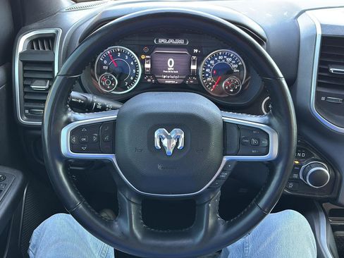 Used 2022 RAM 1500 Big Horn AWD/4WD image 11