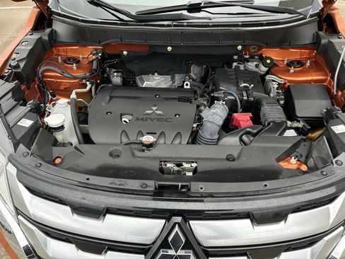 Used 2020 Mitsubishi Outlander Sport SE FWD image 13