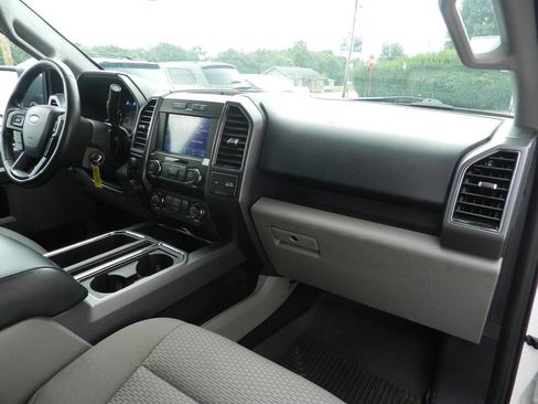 Used 2020 Ford F150 XLT w/ Equipment Group 302A Luxury AWD/4WD image 13
