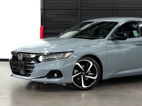 Used 2022 Honda Accord Sport image 4