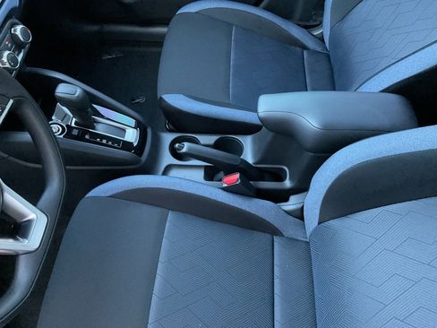 New 2025 Nissan Versa SV w/ Trunk Package image 29