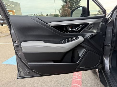 Used 2022 Subaru Outback Limited image 12