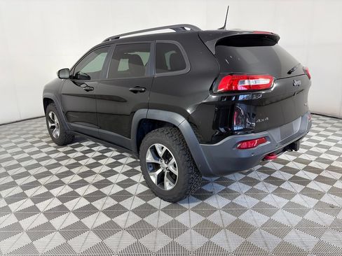 Used 2017 Jeep Cherokee Trailhawk w/ Trailer Tow Group AWD/4WD image 5