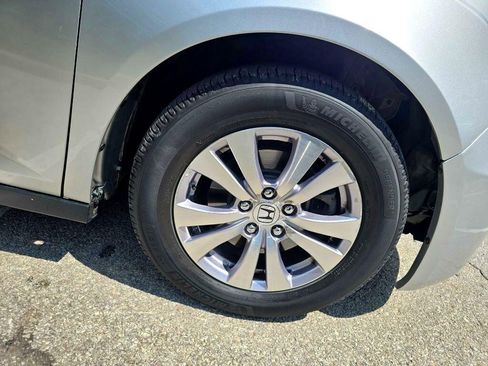 Used 2014 Honda Odyssey EX-L image 38